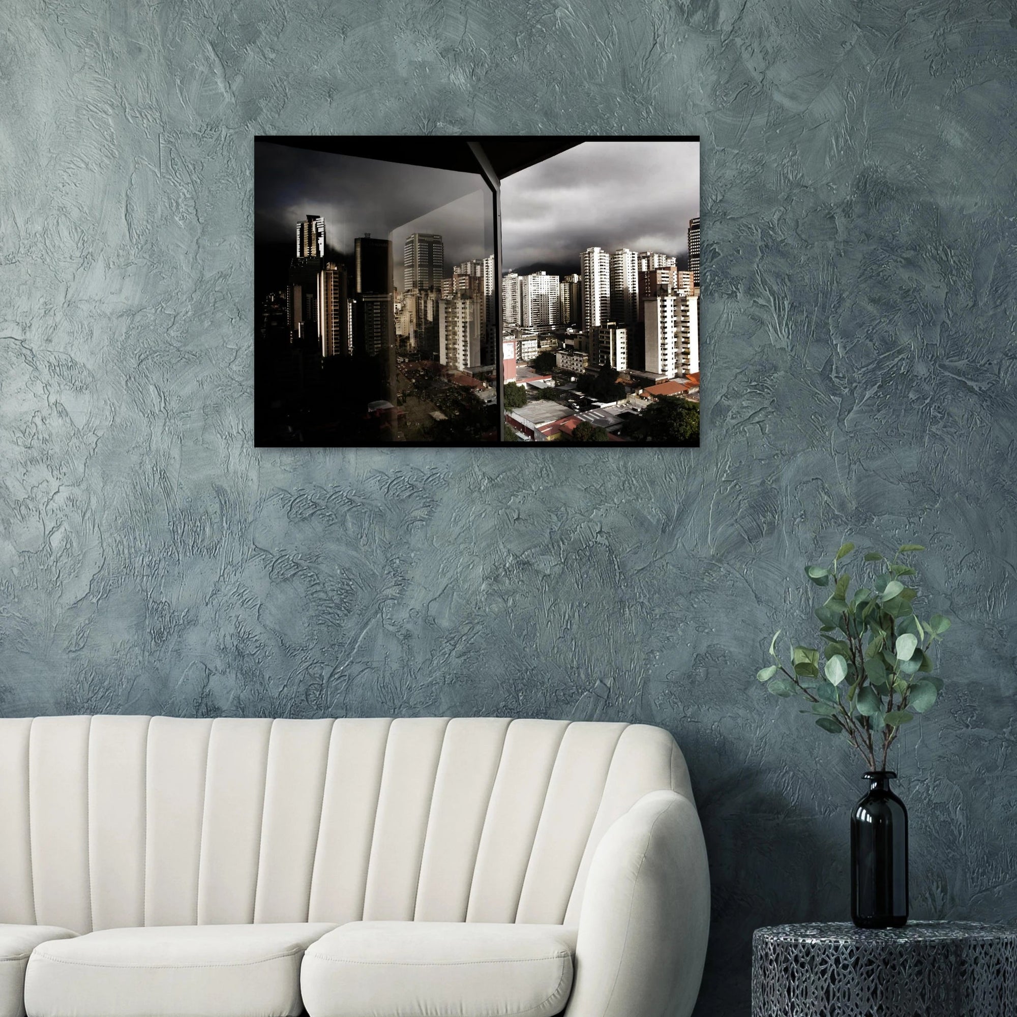 Caracas sotto il Cielo Nero - Micol Art Gallery