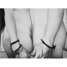  LA MIA MANO NELLA TUA
